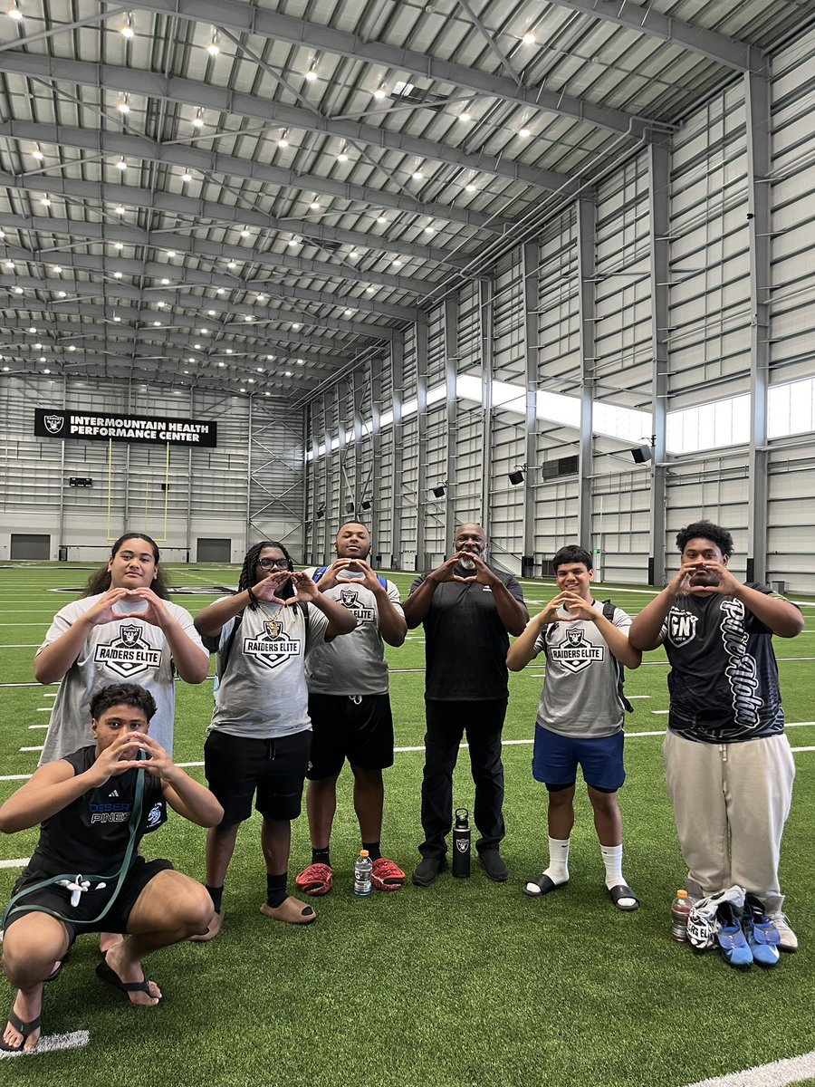 ELIJAH NEWCOMB (#44) (@newcombeli84926) on Twitter photo Pulled up to the Raiders Elite camp Everyone from DP dominated 1-on-1s and drills 🌎
#dpp #truefreshmen #World
<a href="/CoachMack_LV/">CoachMack</a> <a href="/Coach_AFlores/">Jose Flores</a> <a href="/CoachWest100/">Coach West 🏈</a> <a href="/DP_JagsFootball/">Dp_jagsfootball</a> <a href="/Gbuckz4/">Gio Fauolo 💰</a> <a href="/K40_Afoa/">Kasimilo Afoa</a> <a href="/the99munoz/">Alexander Munoz</a> <a href="/55_rjbrown/">Rayshawn Brown</a> Pulled up to the Raiders Elite camp Everyone from DP dominated 1-on-1s and drills 🌎
#dpp #truefreshmen #World
<a href="/CoachMack_LV/">CoachMack</a> <a href="/Coach_AFlores/">Jose Flores</a> <a href="/CoachWest100/">Coach West 🏈</a> <a href="/DP_JagsFootball/">Dp_jagsfootball</a> <a href="/Gbuckz4/">Gio Fauolo 💰</a> <a href="/K40_Afoa/">Kasimilo Afoa</a> <a href="/the99munoz/">Alexander Munoz</a> <a href="/55_rjbrown/">Rayshawn Brown</a>