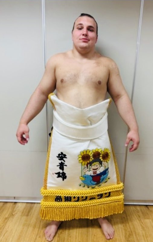 安青錦（あおにしき）関、敢闘賞おめでとう＼(^^)／ 昨年十両に昇進