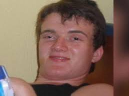 Luisa: salgámonos de aquí y hagámonos una prueba de antidoping..

 Noboa: ¿cómo para qué o qué?