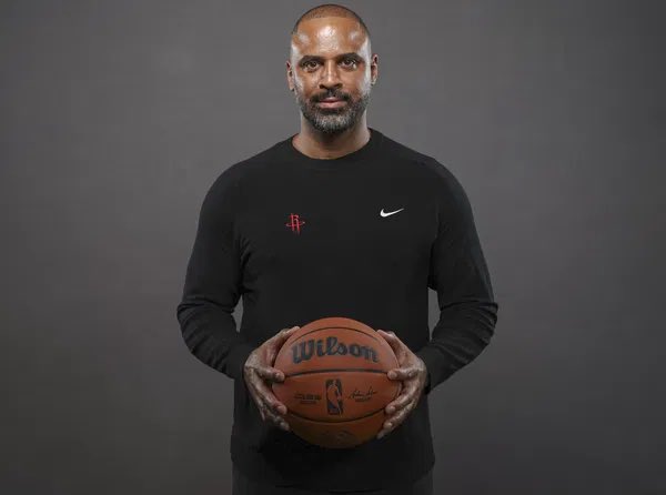 UnderTheSheets tweet media