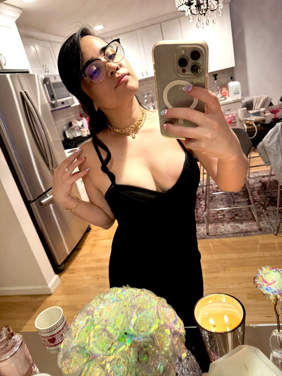 Going out with the girls tonight 💃🏻