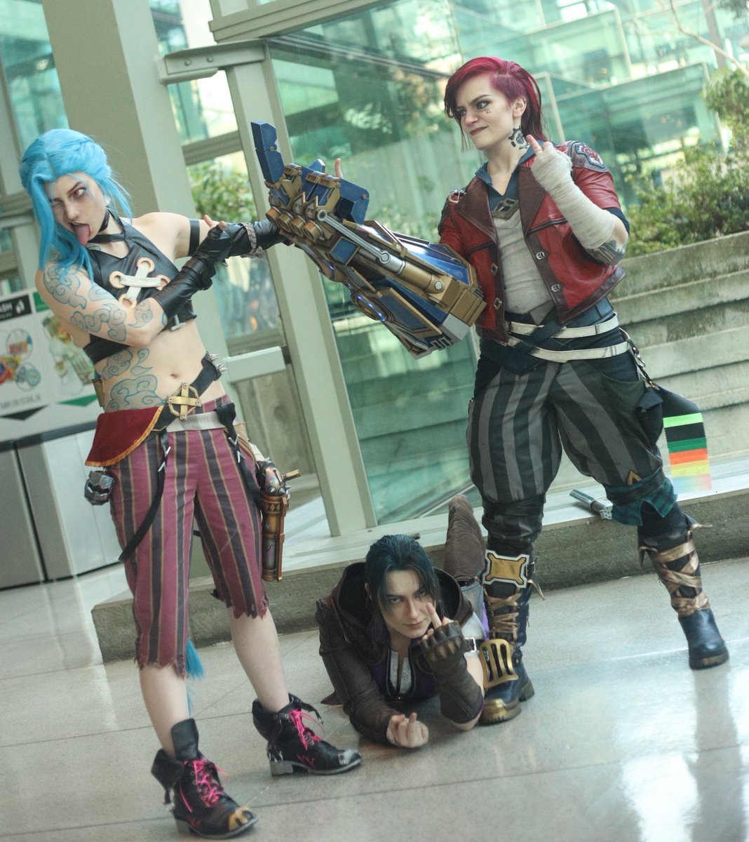 What are we, some kind of League of Legends?
Jinx: <a href="/Tokiimon/">Toki💫</a> 
Cait: <a href="/PhiaCos/">Phia 🔱🗡🥀</a>