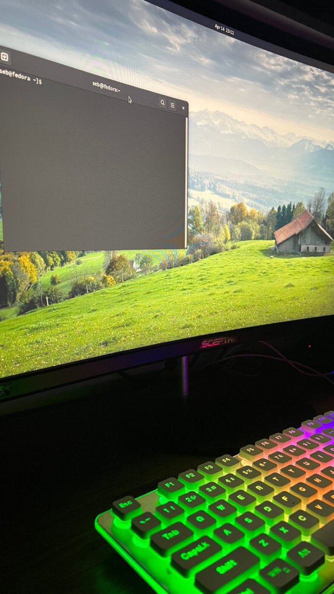 Linux Fedora ❤️🫢