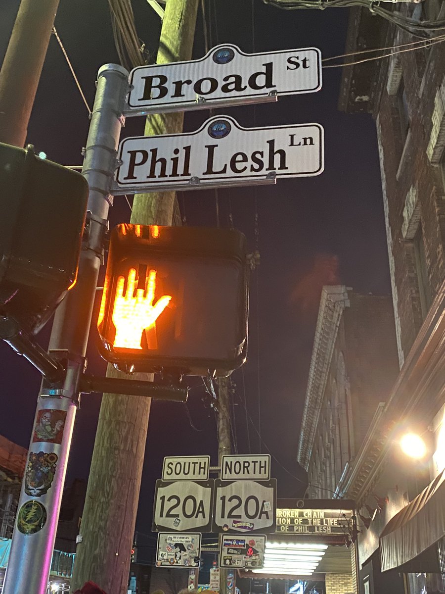 TheMusicNeverStopped tweet media