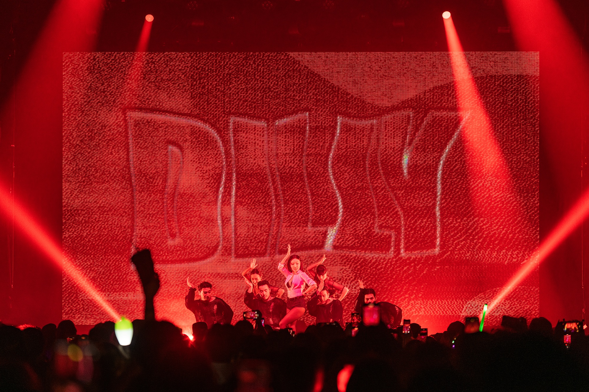 GmxVHgza0AAsJyB?format=jpg&name=large