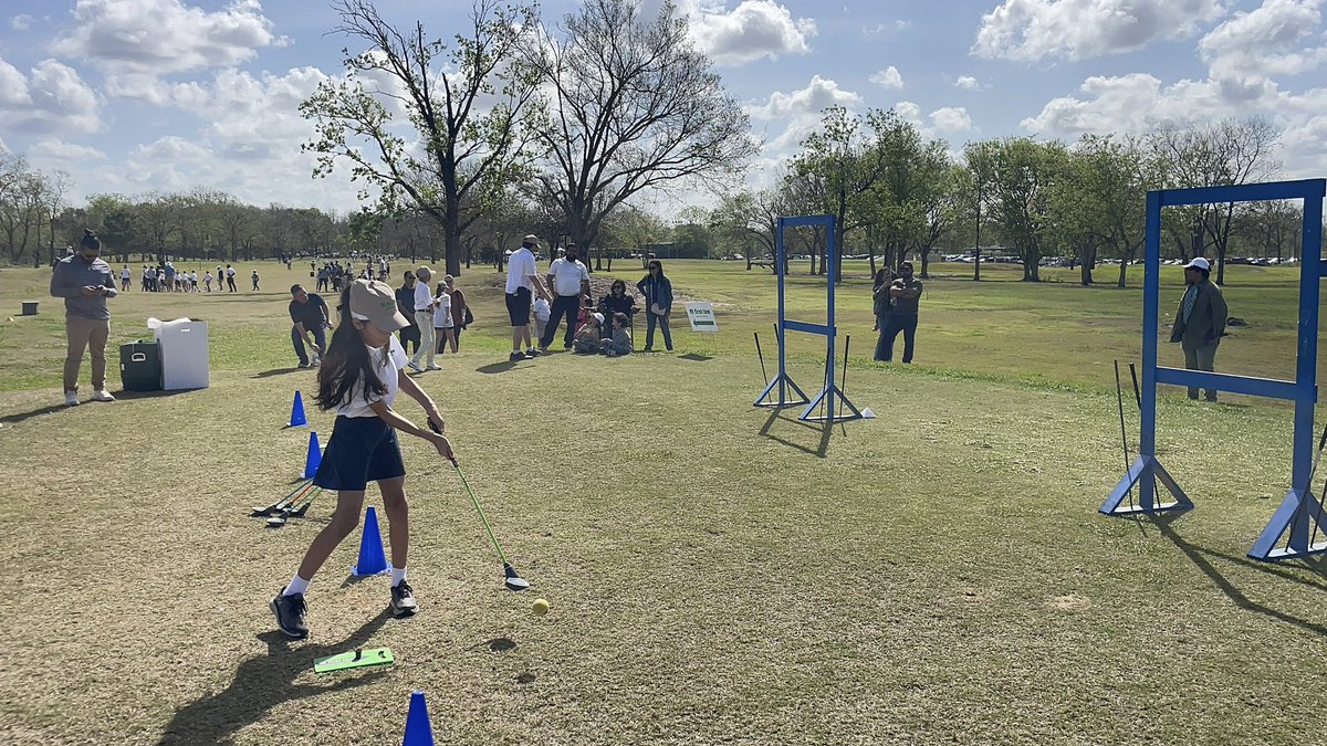 RiverPinesPE's tweet photo. Kids performing at a few different events on Saturday at the First Tee Challenge. https://t.co/0W8e8B3mEF