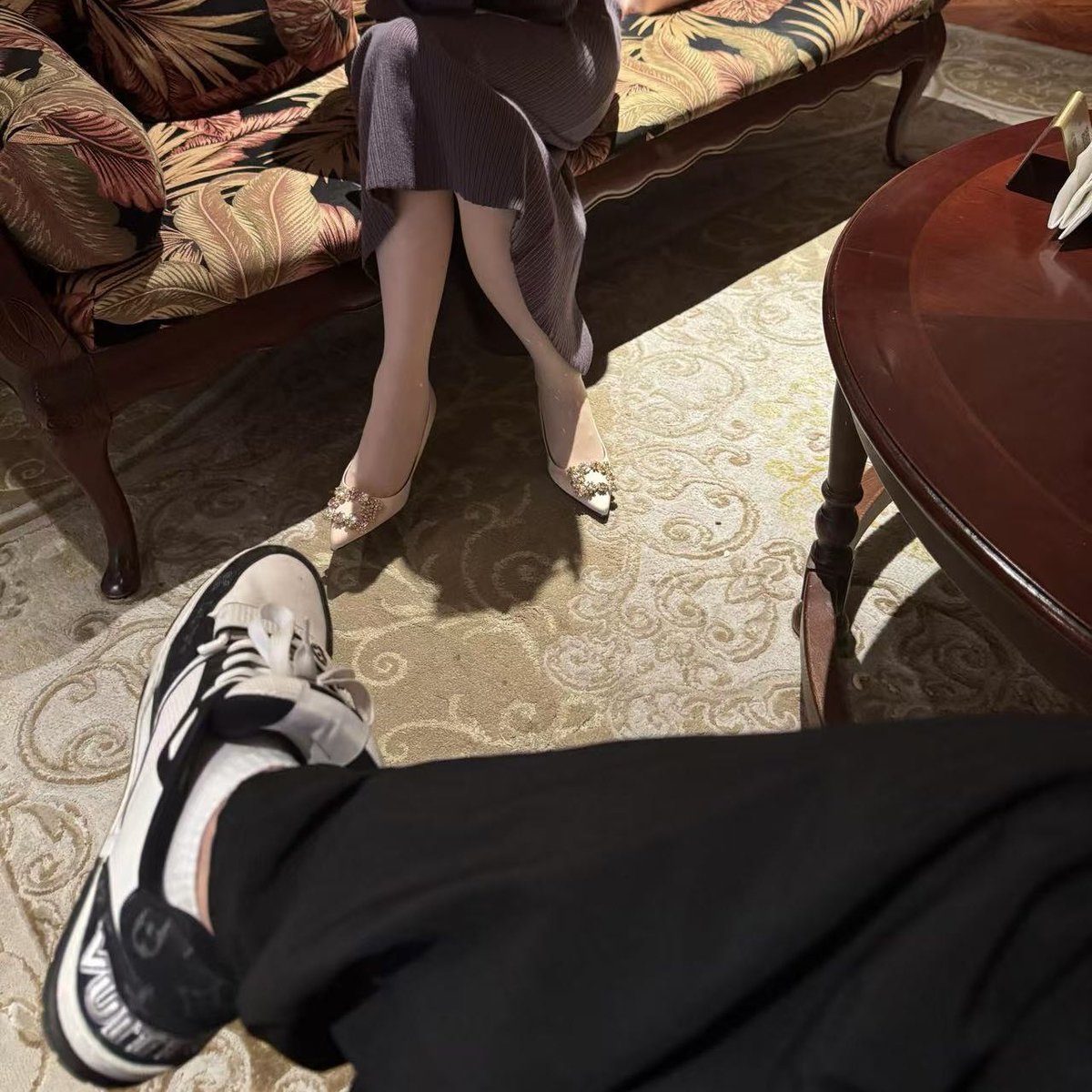 有没有一种很浓厚的人妻感？
#杭州夫妻