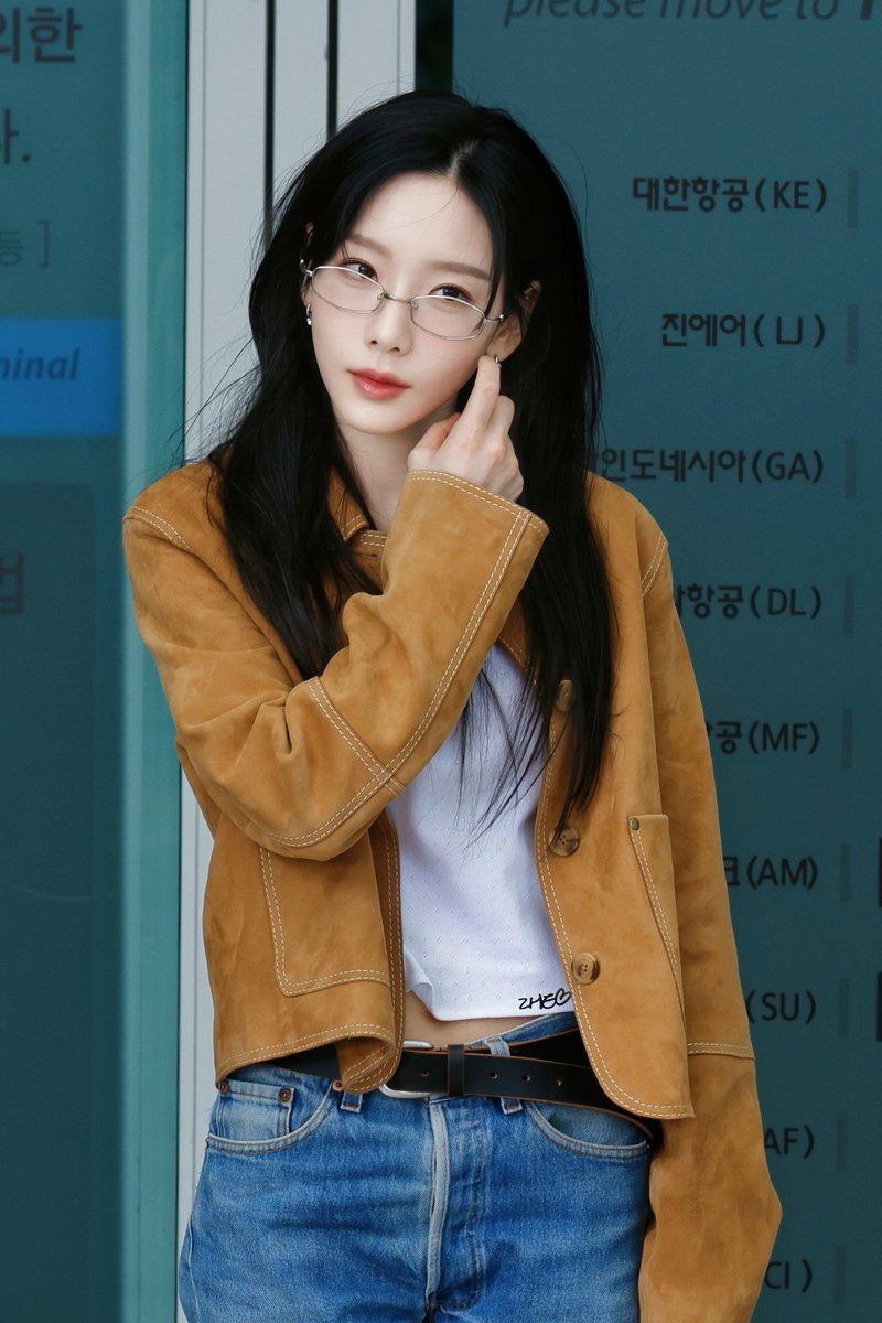 250324 
#태연 #TAEYEON