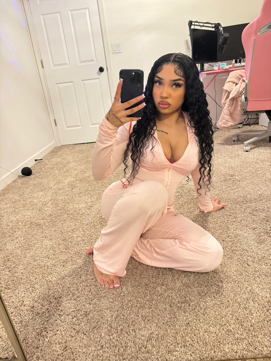 indiya🤍 tweet media