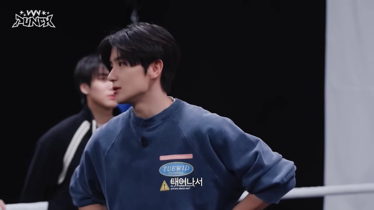 poolcompany24's tweet photo. ⠀
CELEB : 더보이즈 현재 
MEDIA : 유튜브 컨텐츠
BRAND : #TUEWID #투위드 
ITEM : CERTIFIED SWEATSHIRTS (NAVY) https://t.co/Ol600plZ8E