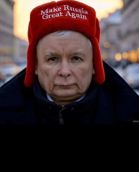 GmxkOlBWUAAr2_w?format=jpg&name=small