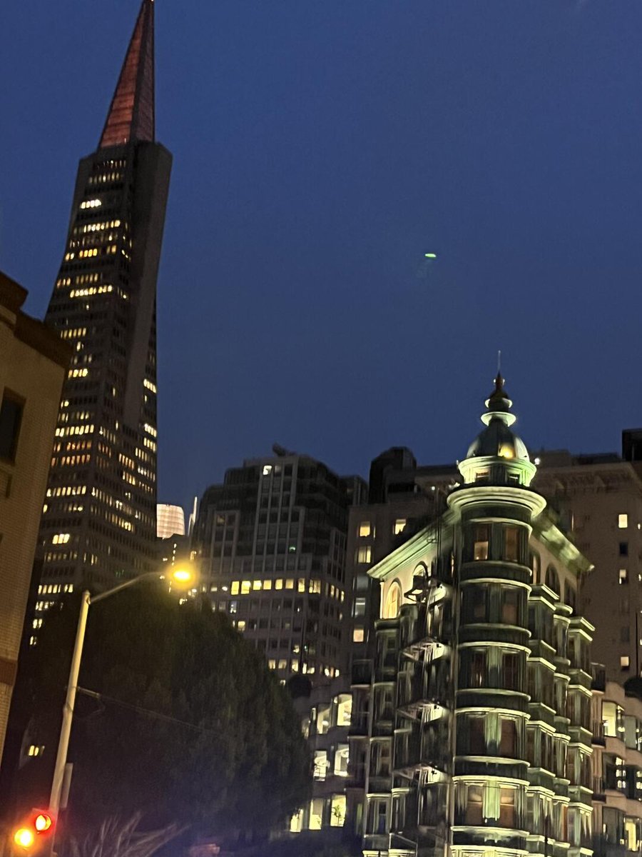 TathloresemP's tweet image. A Sunday well spent listening to good music.