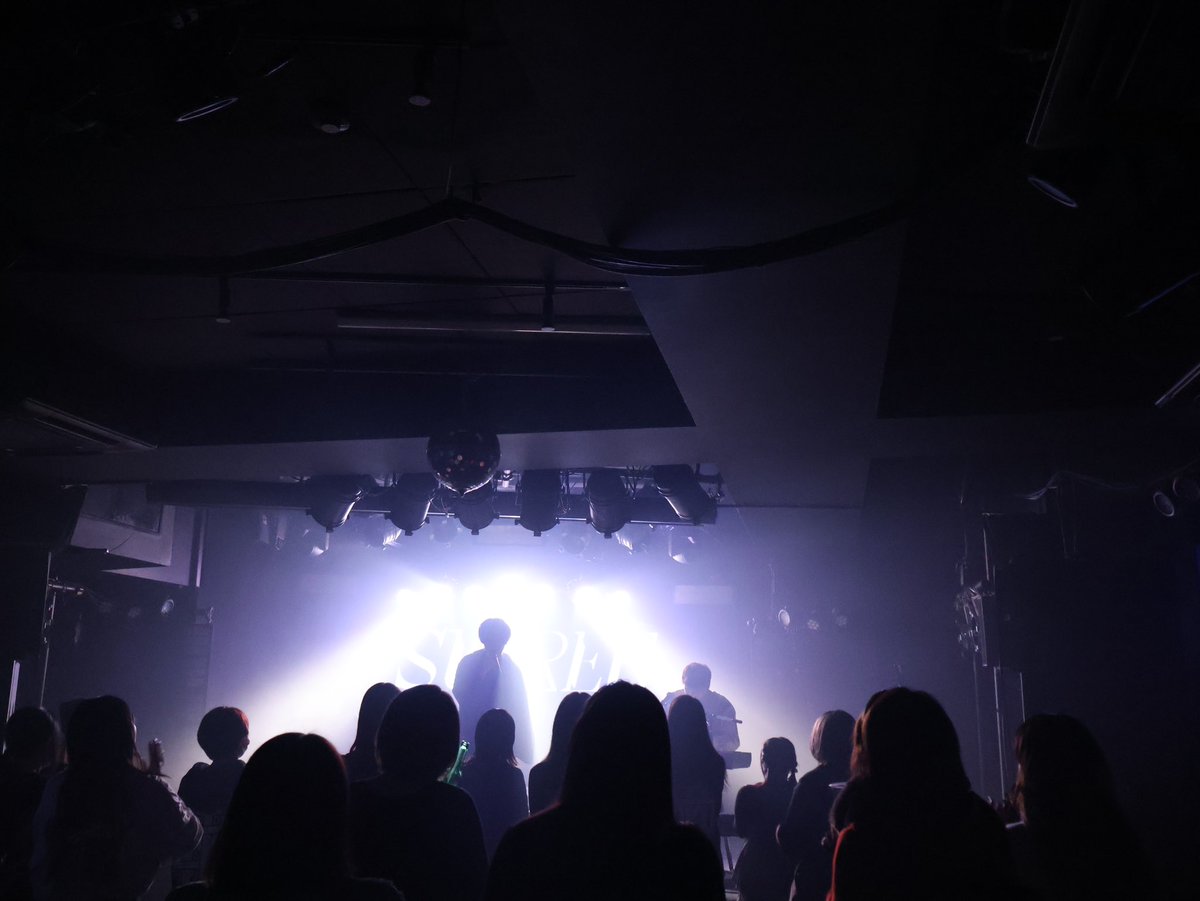 次回ライブはこちら
華金です🌸

blooming -vol.3-
2025/3/28(金）
［OPEN/START］18:00/18:30
吉祥寺SHUFFLE

前売 ¥5,000（1drink別）
tiget.net/events/368693