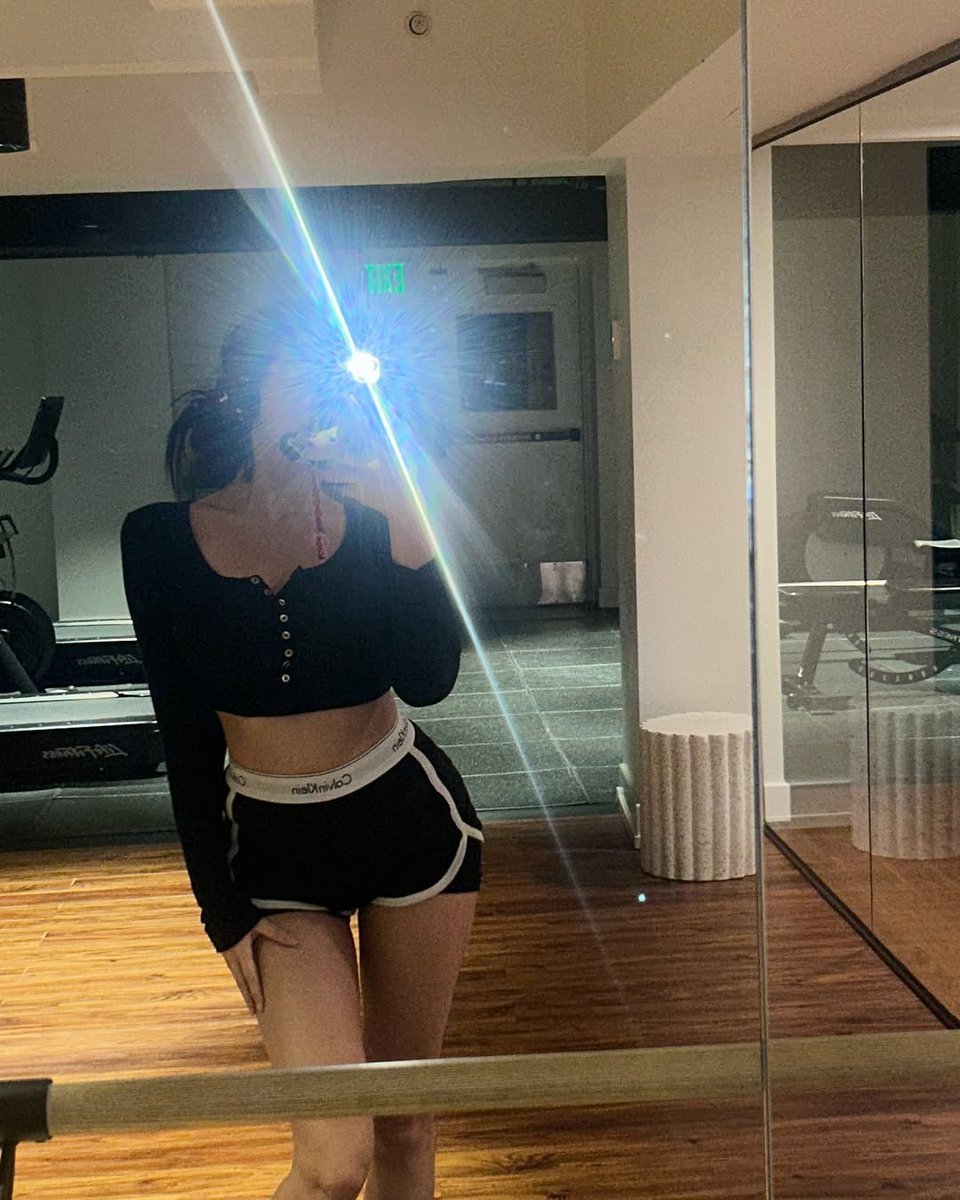 Just  me ,  a  mirror ,  and  the  reflection  of  my  progress.