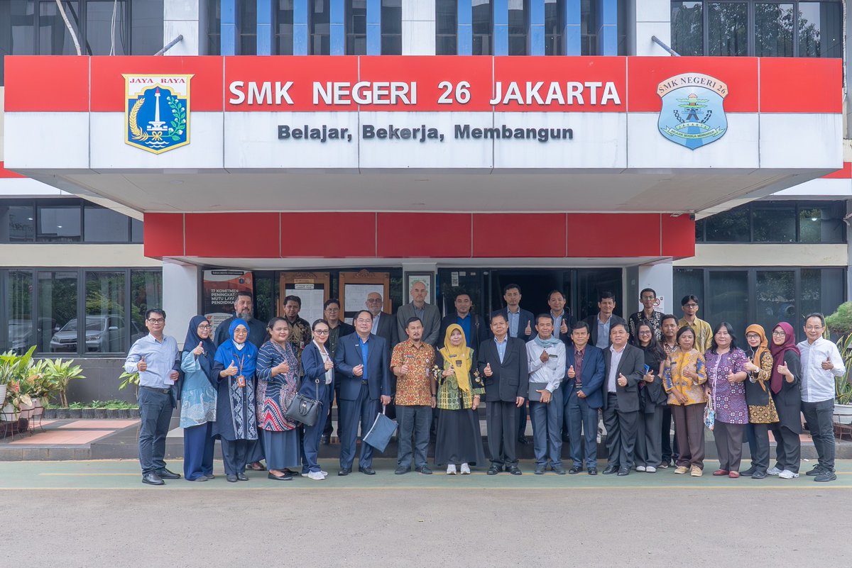 SwissASEAN's tweet photo. Boosting #TVET in ASEAN! The 2⃣nd Regional Project Steering Committee of the ASEAN-Swiss TVET Initiative met in JKT to review progress &amp; set priorities for 2025. Visits to a vocational high school &amp; Toyota manufacture in Karawang showcased real-world training for quality jobs! https://t.co/auajTligZM