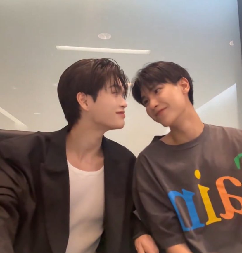 odepeachy's tweet image. BOYS REALLYY?!?! in this hour?!?!😭😭

#Perfect10LinersEP22 #JuniorMark