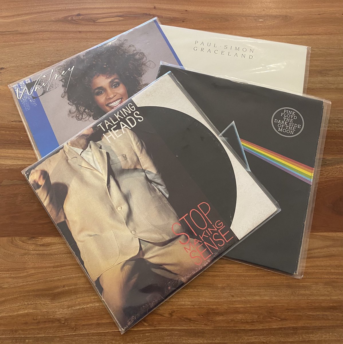 Thanks to the lovely gentleman who sent me a tip after our meet recently! I decided to spoil myself with a few secondhand vinyls this weekend 🎶