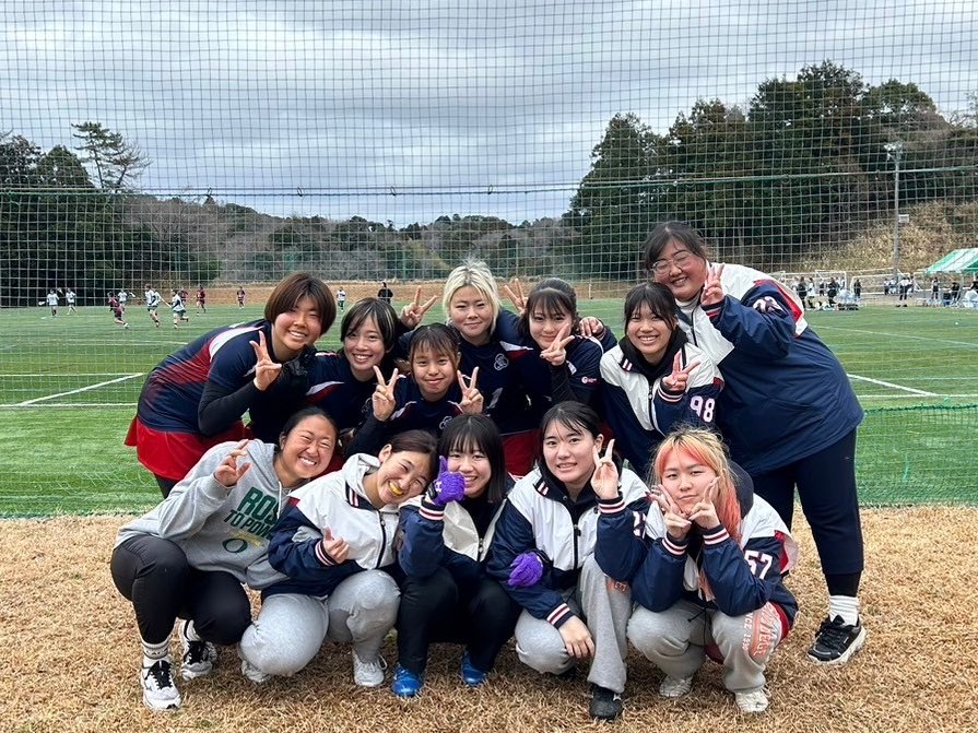 kclax_kou's tweet image. こんにちは✨
今日は 冬に行ってきた遠征のお話をするね💕︎

2泊3日で試合を沢山経験できる期間なんだ〜！！
こうは毎年楽しみにしている遠征で、みんなとの絆がより深まるのが好き🥰

学年を超えた仲の良さはラクロス部ならでは‼️

 #春から神戸女学院大学 #春から女学院