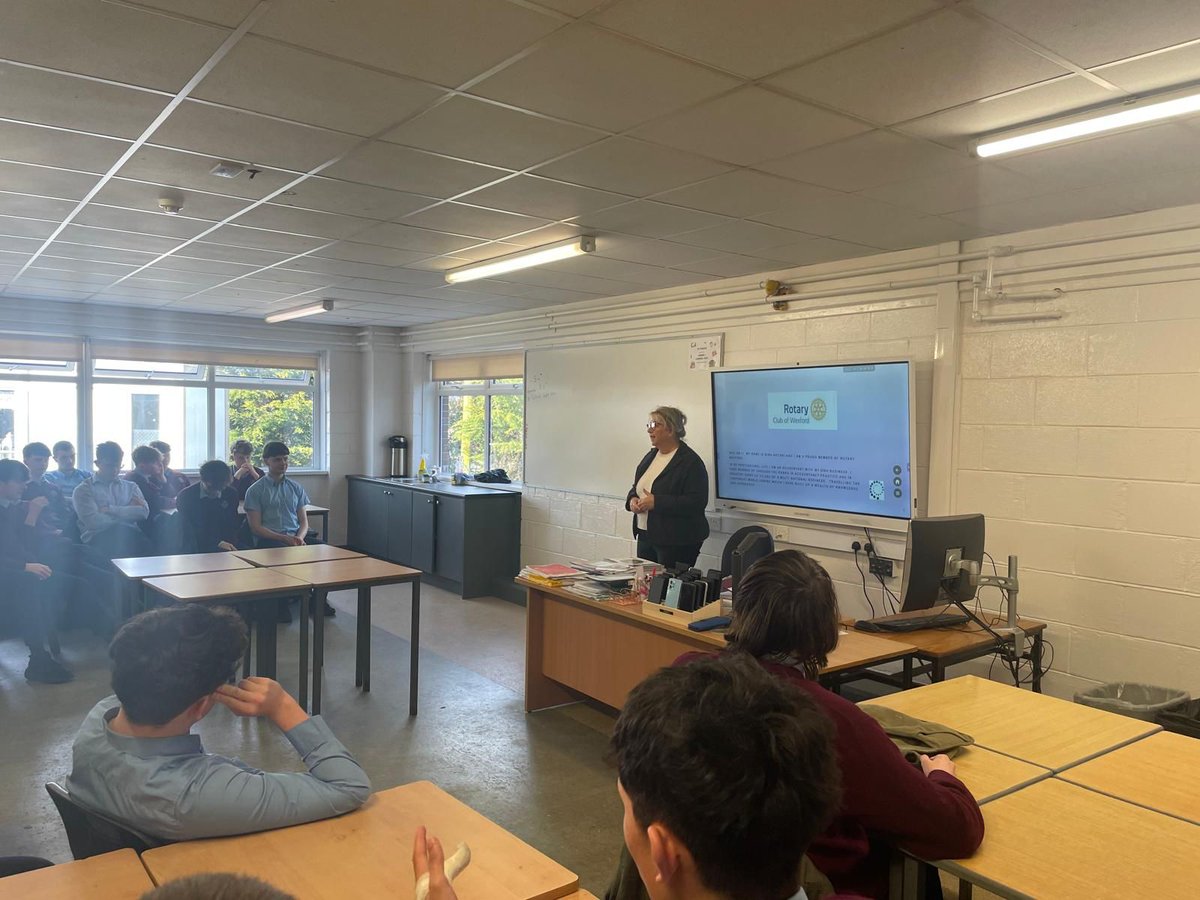 Rotary member Gina Acari ran a successful Careers Connect session at CNS New Ross on "Starting Your First Job." 

Visit loom.ly/_tJdw7o to learn more. 

#Rotary #CareersConnect #Mentoring #Education #IndustryEngagement #Wexford