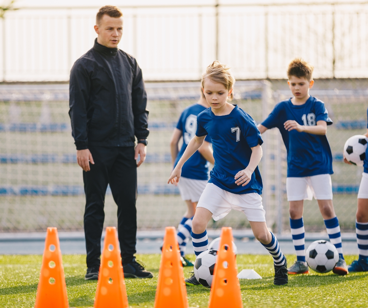 🏃‍♂️📋 Pruebas físicas para Nivel 1. Prepárate con nosotros y supera las evaluaciones de acceso sin problemas. ¡Te esperamos en FDYE! #PruebasFísicas #FDYE #EntrenadorFútbol