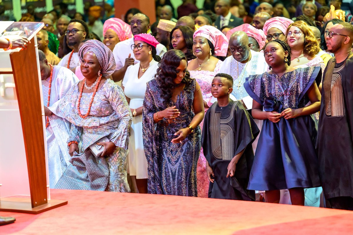 JesusHouseBalt's tweet image. There’s no place like JHB on a Sunday! What a powerful time in God’s presence yesterday! But we’re not done yet—the Word Works Conference continues TONIGHT at 7 PM! See you soon! 🔥

#WWC2025 #TheWordWorks #TheWorkingsOfHisPower #WordWorksConference #FaithUnleashed