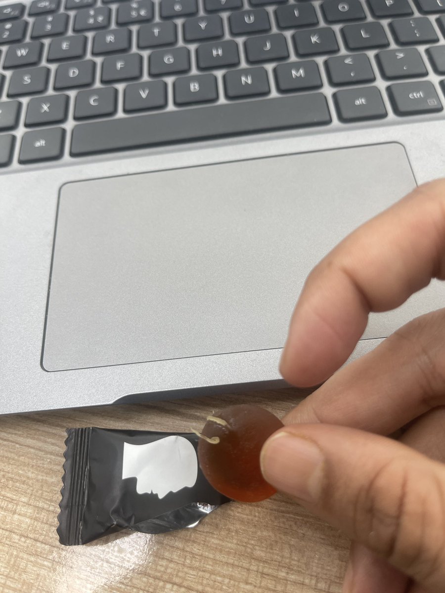 imamyth1611's tweet photo. @manmatters_in, found this foreign particle in one of the shilajit gummies, not sure what it is. https://t.co/MnblwAT0DA