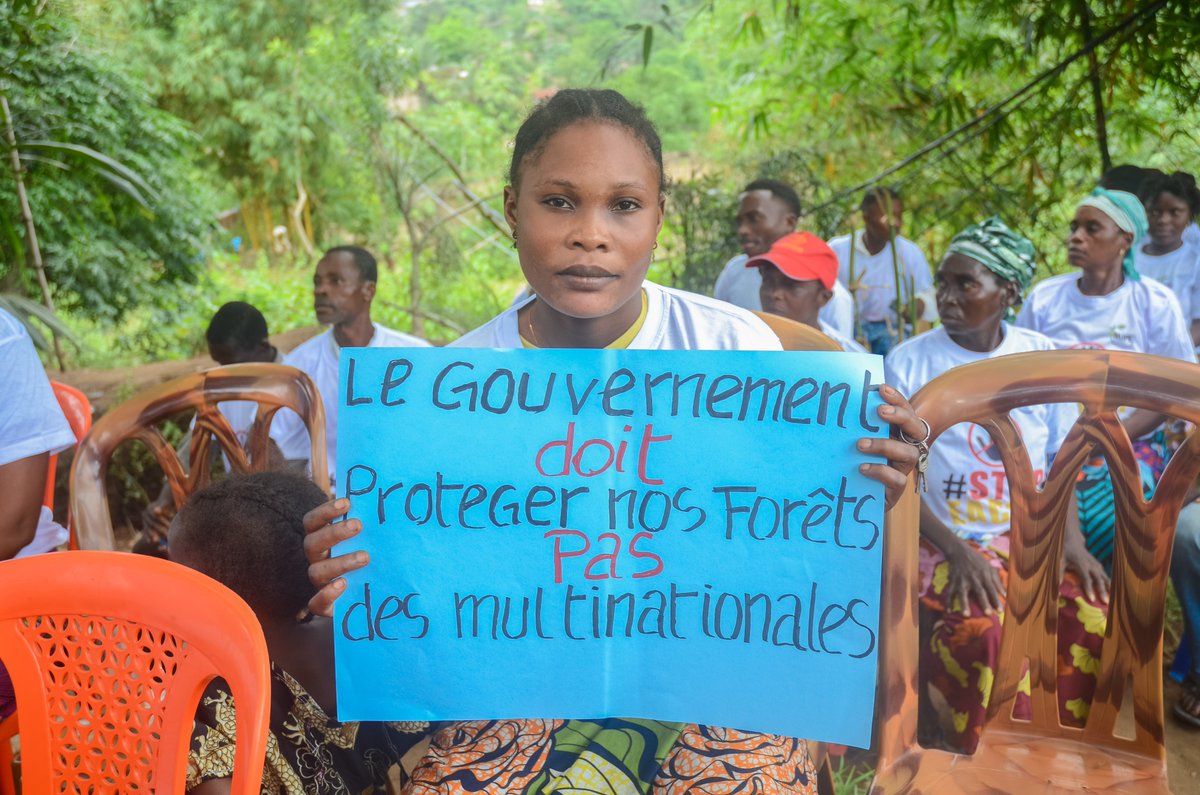 On #InternationalForestDay, our local groups and community members in Kinshasa united to expose the devastating impact of fossil fuels on forests, people, and the climate. Through a documentary screening and discussions, they strongly denounced the East African Crude Oil Pipeline