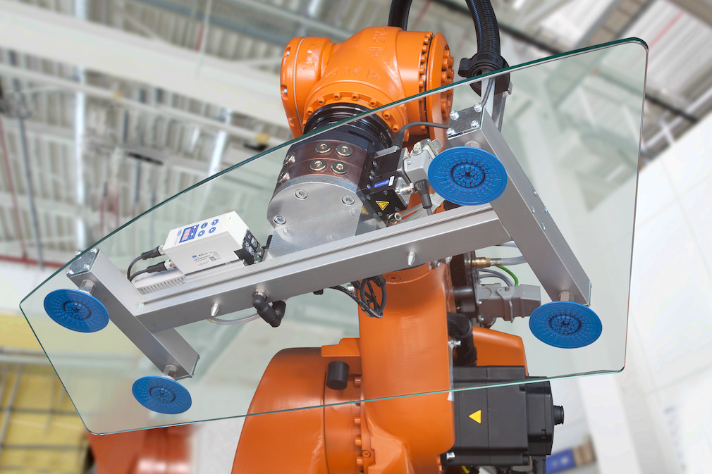 Schmalz_IN's tweet image. Glass is everywhere—from architecture to automotive and high-tech displays. Schmalz ensures mark-free, secure vacuum handling for all glass segments, delivering precision, efficiency, and reliability. 

Innovation in every grip.

#SchmalzIndia #VacuumTechnology #GlassHandling