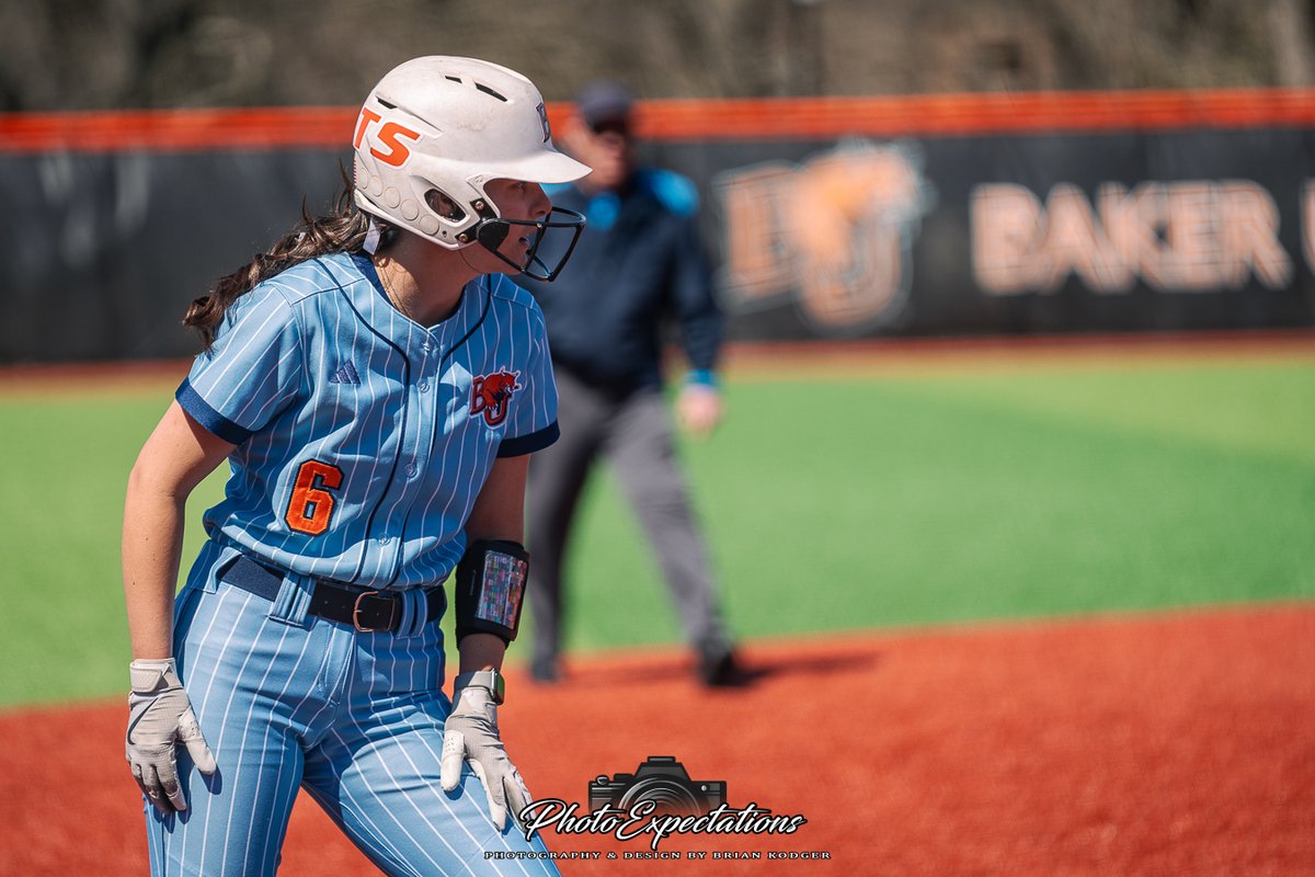 PhotoExpectatio's tweet image. Some action from the Baker softball team in action at home against Mount Mercy on 3/23. 
To view all photos, and purchasing options, please visit the following link to the album on my website.
photoexpectations.com/.../Baker-Soft…...
@BakerAthletics @BakerUniversity @BakerWildcatSB