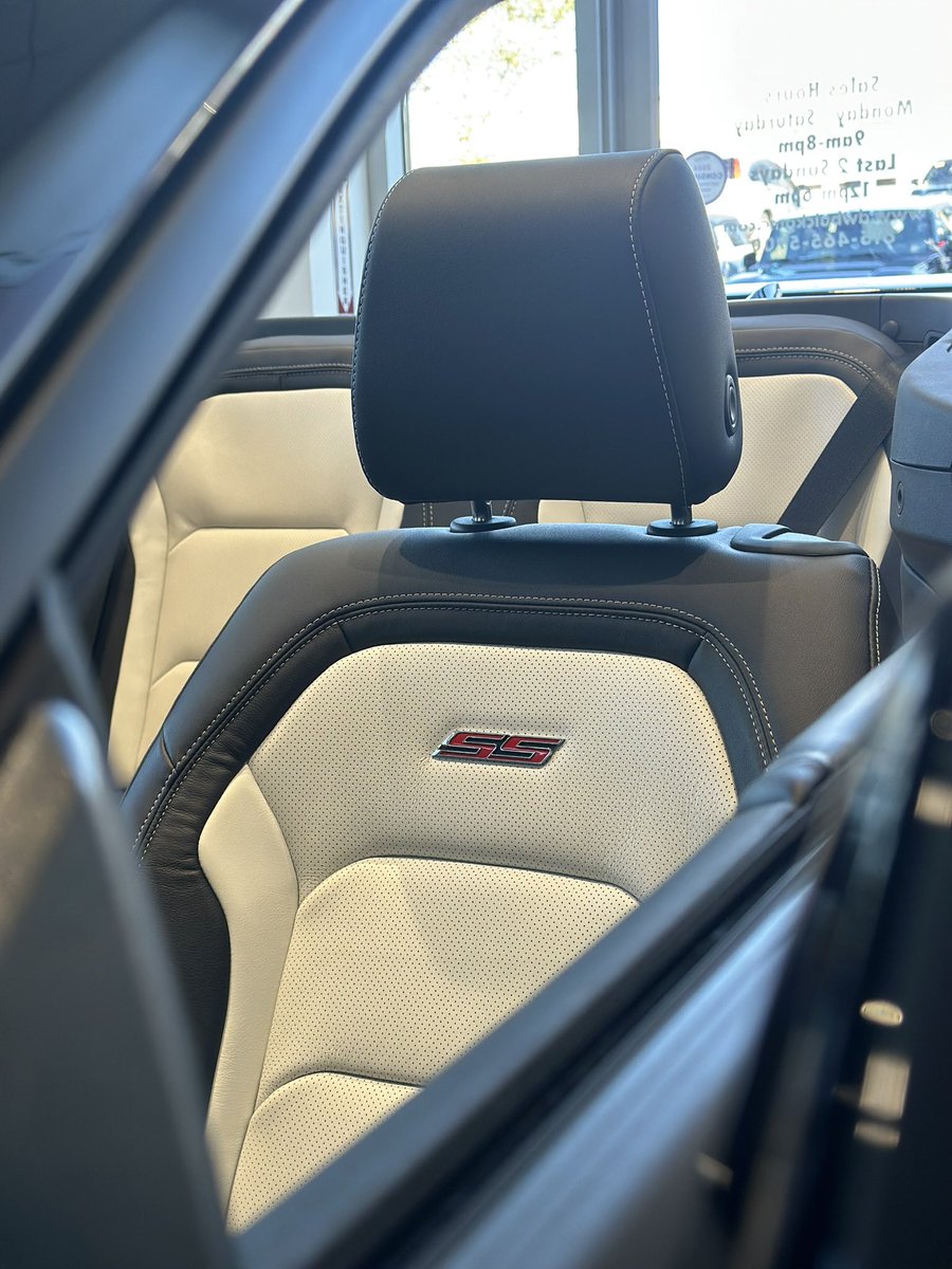 calebredd777's tweet image. Chevrolet Camaro 2SS Convertible #2ss #v8 #convertible #camaro #calebreddofficial