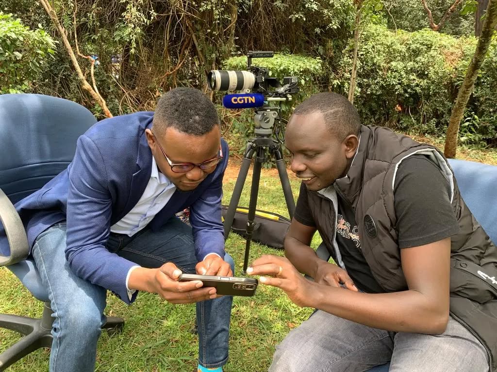 Woke up to the sad news of the passing on of a brother, friend, high school mate and colleague in the media fraternity Nick Mudimba.
Indeed life is fickle.
Sincere condolences to the friends and family.