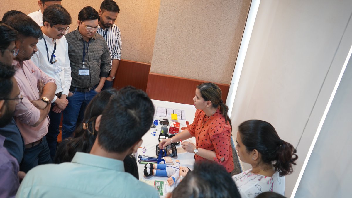 SummitCdi's tweet image. #ChellaramDiabetesInstitute (CDI) successfully concluded the #InteractiveWorkshop on #PracticalDiabetology (Mar 22-23, 2025)! 🩺 30+ physicians from Maharashtra gained hands-on insights into #diabetesmanagement- cdiacademy.org.in/courses/

#PracticalDiabetology