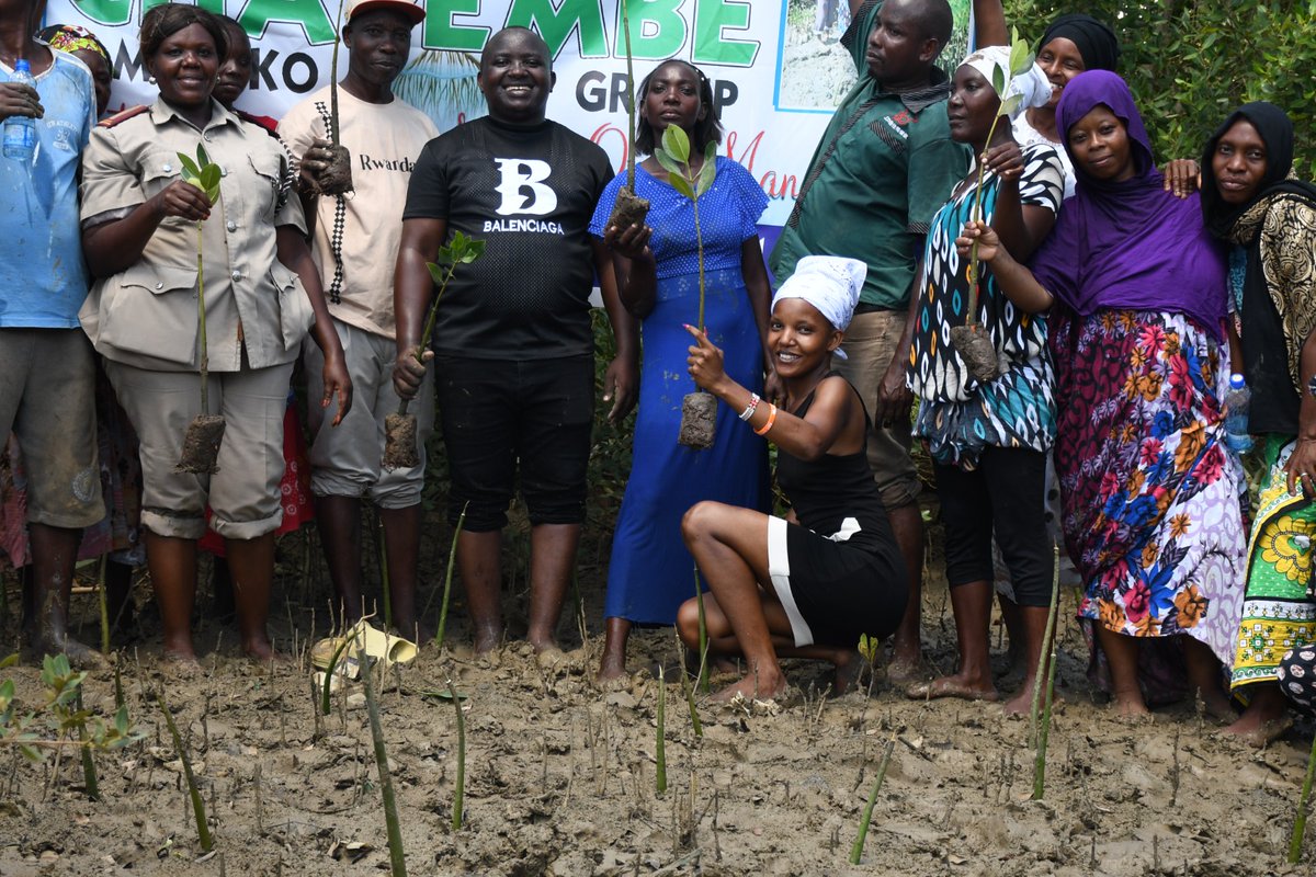 Celebrating #InternationalForestDay in Junda! Together with Kenya Forest Services and other stakeholders, CWID took action for a greener future by planting mangroves and advocating for environmental conservation. Let’s invest in our forests for a sustainable tomorrow! #CWIDGender