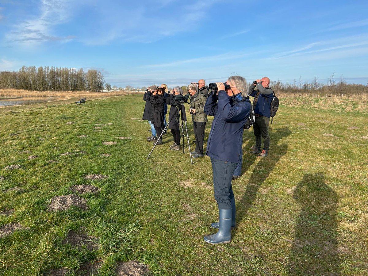 Weidevogels Midden-Delfland (@weidevogels_md) on Twitter photo De 1e vogelexcursie was zeer geslaagd.
Oeverzwaluwen, blauwborst, kiekendief enz.
Rondom #Kraaiennest in De Lier is nu volop vertier. vockestaert.nl
<a href="/Bezoek_westland/">Bezoek Westland</a> <a href="/DelflandMidden/">Midden in Delfland</a> <a href="/staatsbosbeheer/">Staatsbosbeheer</a> #Vockestaert <a href="/vogelnieuws/">Vogelbescherming NL</a> <a href="/VroegeVogels/">Vroege Vogels</a> <a href="/Midden_Delfland/">Gemeente Midden-Delfland</a> <a href="/GemWestland/">Gemeente Westland</a> De 1e vogelexcursie was zeer geslaagd.
Oeverzwaluwen, blauwborst, kiekendief enz.
Rondom #Kraaiennest in De Lier is nu volop vertier. vockestaert.nl
<a href="/Bezoek_westland/">Bezoek Westland</a> <a href="/DelflandMidden/">Midden in Delfland</a> <a href="/staatsbosbeheer/">Staatsbosbeheer</a> #Vockestaert <a href="/vogelnieuws/">Vogelbescherming NL</a> <a href="/VroegeVogels/">Vroege Vogels</a> <a href="/Midden_Delfland/">Gemeente Midden-Delfland</a> <a href="/GemWestland/">Gemeente Westland</a>