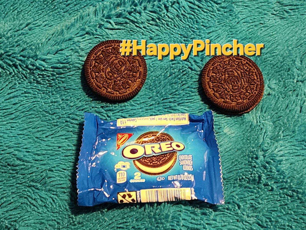 kristincp0's tweet image. Oreo Sandwich Cookies are a favorite snack in my household! PinchMe was kind enough to send a small packet (2 cookies) of original Oreos. @pinchme @Oreo @sodslamer7 #Complimentary #GotItForFree #HappyPincher #PinchMe #Sample
