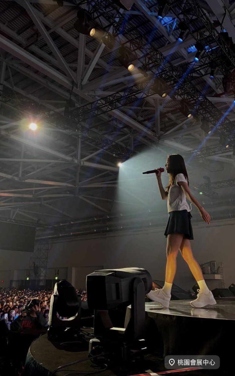 JisoobpChile's tweet photo. 📸 0324| Jisoo en Taipei 😍

블랙핑크 지수 #JISOOinTaipei #지수 #JISOO #BLACKPINK  @BLACKPINK #LIGHTS_LOVE_ACTION | 🐝 https://t.co/HqE8U16NyL