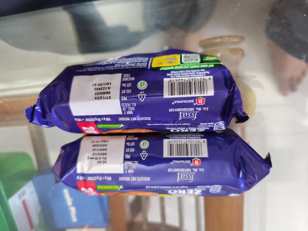 shibbu03's tweet photo. There r no mrp in any packet..the per packet rs is 103 rs which take by Amazon.its 3 time more the the market rate...please take action against the amazon and refund my amount..and take it seriously...the both packet of biscuit picture attach on post https://t.co/TuFWq0vNQd