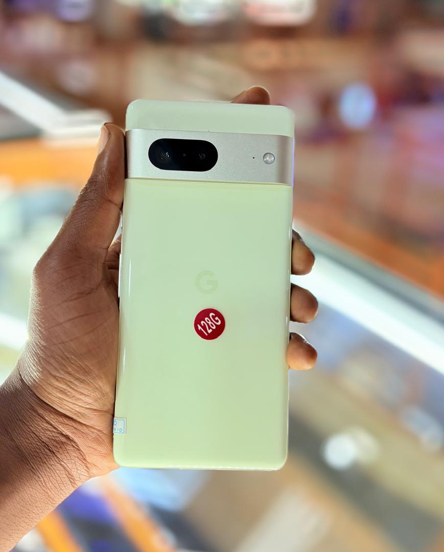 pixelhub_ug's tweet photo. I deal specifically in Google Pixel Phones and accessories
Call or text on 0769794549, Located on Galiraya Plaza, we deliver Nationwide
#PixelHub https://t.co/O98xU29ntB