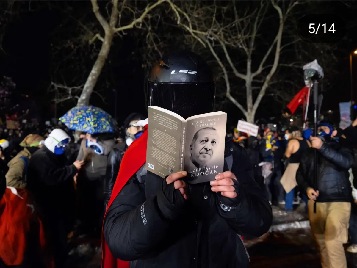 Şiddetli müdahaleye rağmen şu mizahın cereyanı kesilmiyor
Fotograf: <a href="/tolgasezginn/">Tolga Sezgin</a>