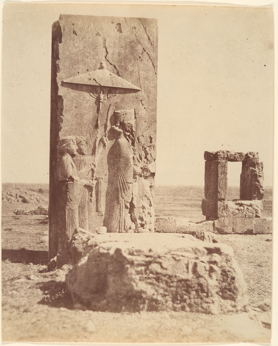 ルイジ・ペッシェ(Luigi Pesce, 1828 - 1864)両シチリア王国出身の大佐兼アマチュア写真家。自費で探検を行い、イランの古代遺跡の最初の写真集を制作した。 