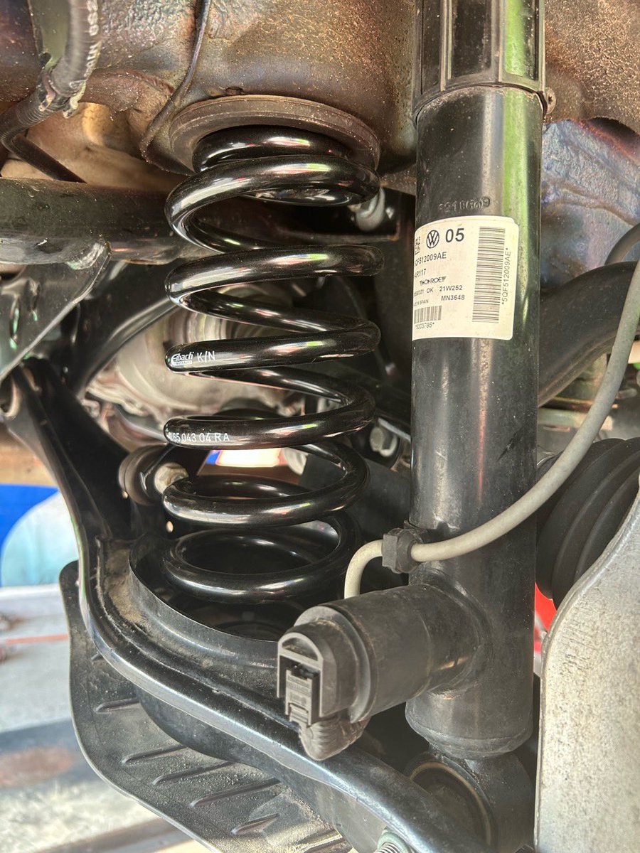 GARAGER220556's tweet image. VW ティグアンRにEibach PRO-KITを取付、4輪アライメント調整を実施🔧

#フォルクスワーゲン
#ティグアンR
#Eibach
#輸入車カスタム
#輸入車メンテナンス
#輸入車販売店
#株式会社ガレージアール