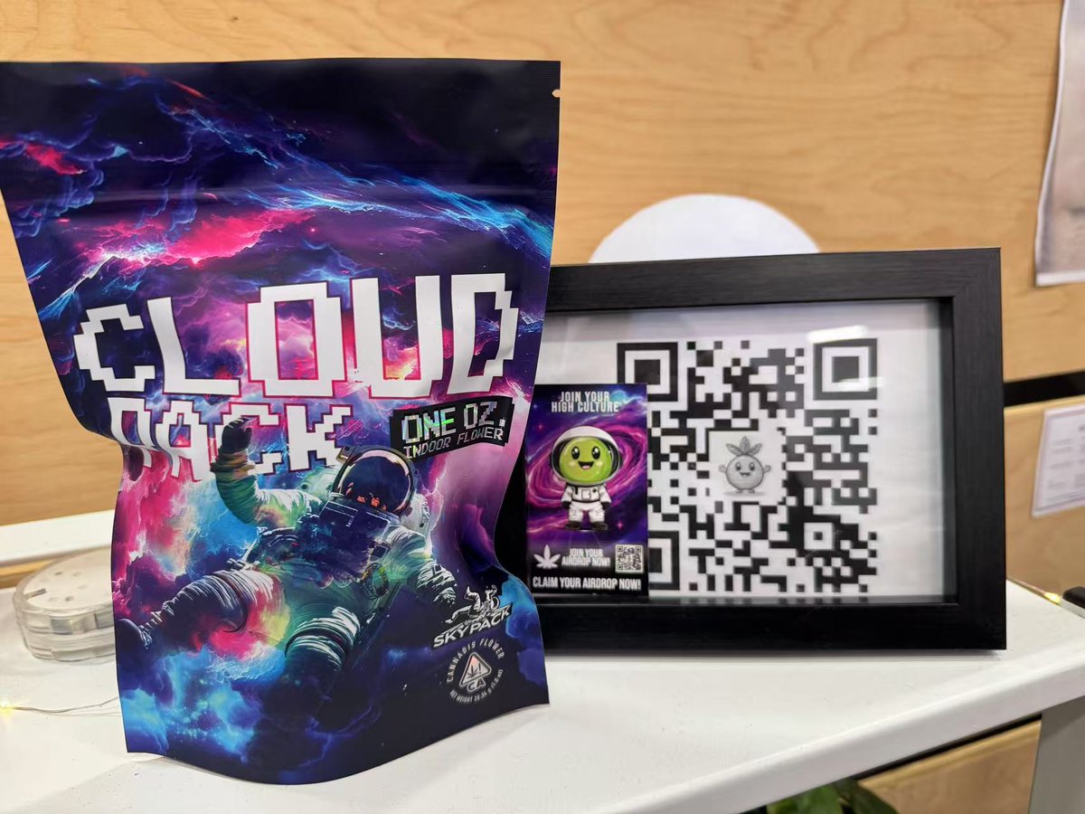 PotSeedweb3's tweet image. Big shoutout to Skypack for the collaboration—always a pleasure working with the best! 💚 Had a blast connecting at Hall of Flowers @HallofFlowers_ , and we’re just getting started.

We’ll keep pushing for cannabis legalization and building the future—one toke at a time. 🌿🚀