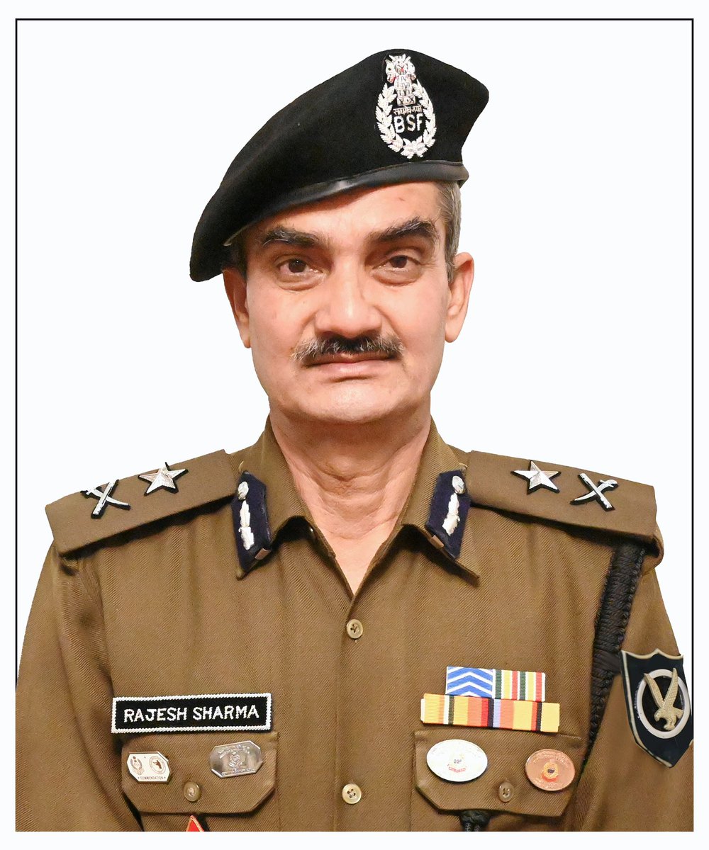 AnandPanna1's tweet photo. 20 Mar 25 : BSF IG Rajesh Sharma passed away: died of a #heartattack2025
... A yoga teacher going to a yoga class died of a heart attack...
#ChipShotWorking https://t.co/HmxsY50Q2l