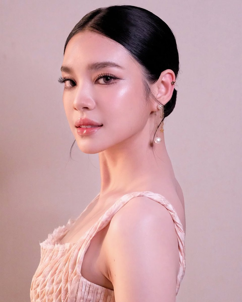 อาฌิณ tweet media