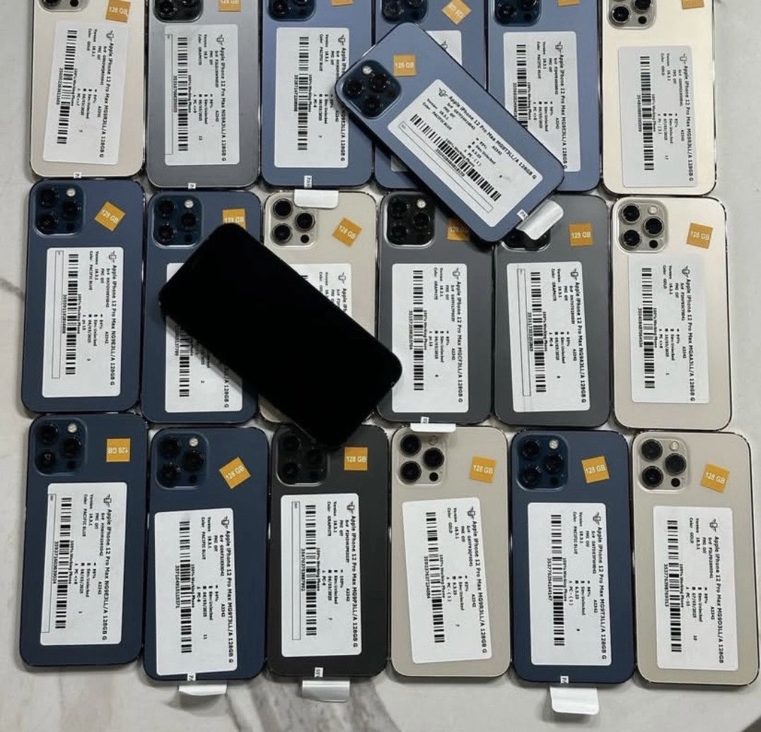 ÀgbáRay_of_Trenches tweet media