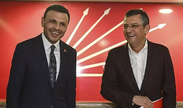 zekibahce's tweet photo. Şimdilik gülün bakalım sıra size de gelecek.

Halkı sokağa çağırıp o polislerin yaralanmasına sebep olanlarda hukuk önünde hesabını verecek. https://t.co/vtFUt72SOa