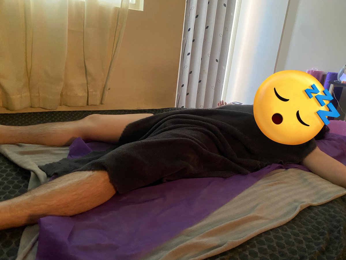 來做水晶經絡+靈魂音叉的客人
睡到一個我也好想睡的裝態
#平常都沒辦法好好休息
身體健康、心靈平衡、靈魂才會安定
很多人都忽視了身體警訊
造成失眠、多夢身體無法進行修復
文明病多到嚇人 
#你的睡眠療癒師🤣
療癒到最後都快成睡眠大師了 https://t.co/WCagKNFHSL