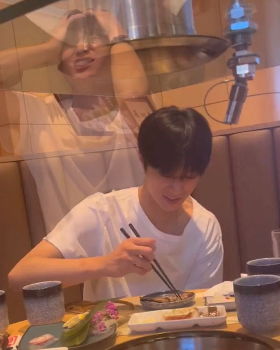 no context juyeon (@nocontextjuyeon) on Twitter photo 