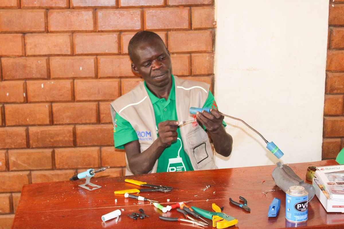 The E-Waste Circular Economy Scale-Up Project in Bidibidi &amp; Yumbe is testing a self-sustaining, financially viable model for e-waste management. 

Our goals:
✅ Generate evidence for scaling
✅ Develop a sustainable business model
✅ Build partnerships for impact