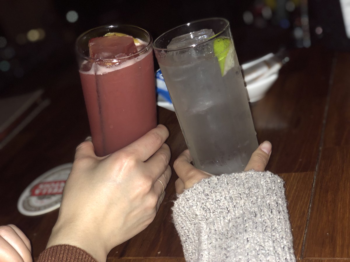 飲みすぎた〜〜〜
二日酔いやばすぎる😭

いつも飲みすぎて二日酔いになるたびに
もうお酒なんて飲まないと誓ってるのに
意志弱すぎw

もう飲まないよ…ほんとだよ…